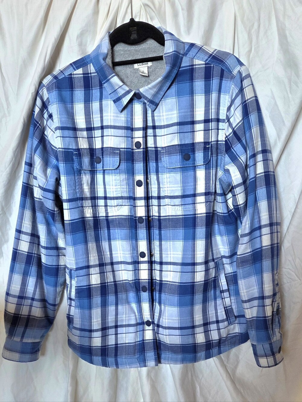 LL Bean Womens Blue and White Plaid SNAP Closure Shirt/Jacket